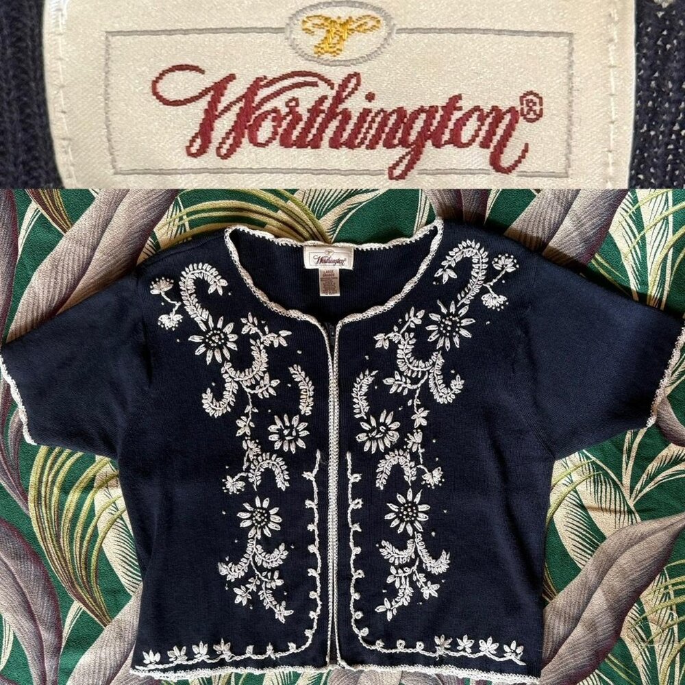 80s VTG 'Worthington' 3D-floral embroidered knit short sleeve cardigan top!